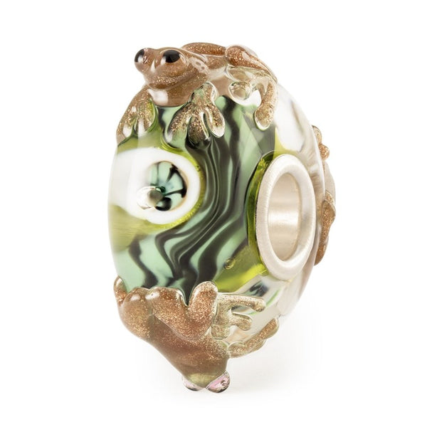 Frog's Embrace Bead